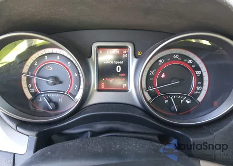 2016 Dodge Journey Crossroad Plus z USA, uszkodzony, nr VIN 3C4PDDGG5GT210815